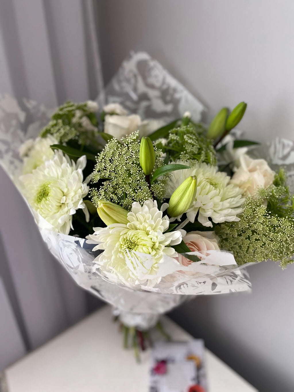 White flowers bouquet hand-tied thank you gift UK delivery