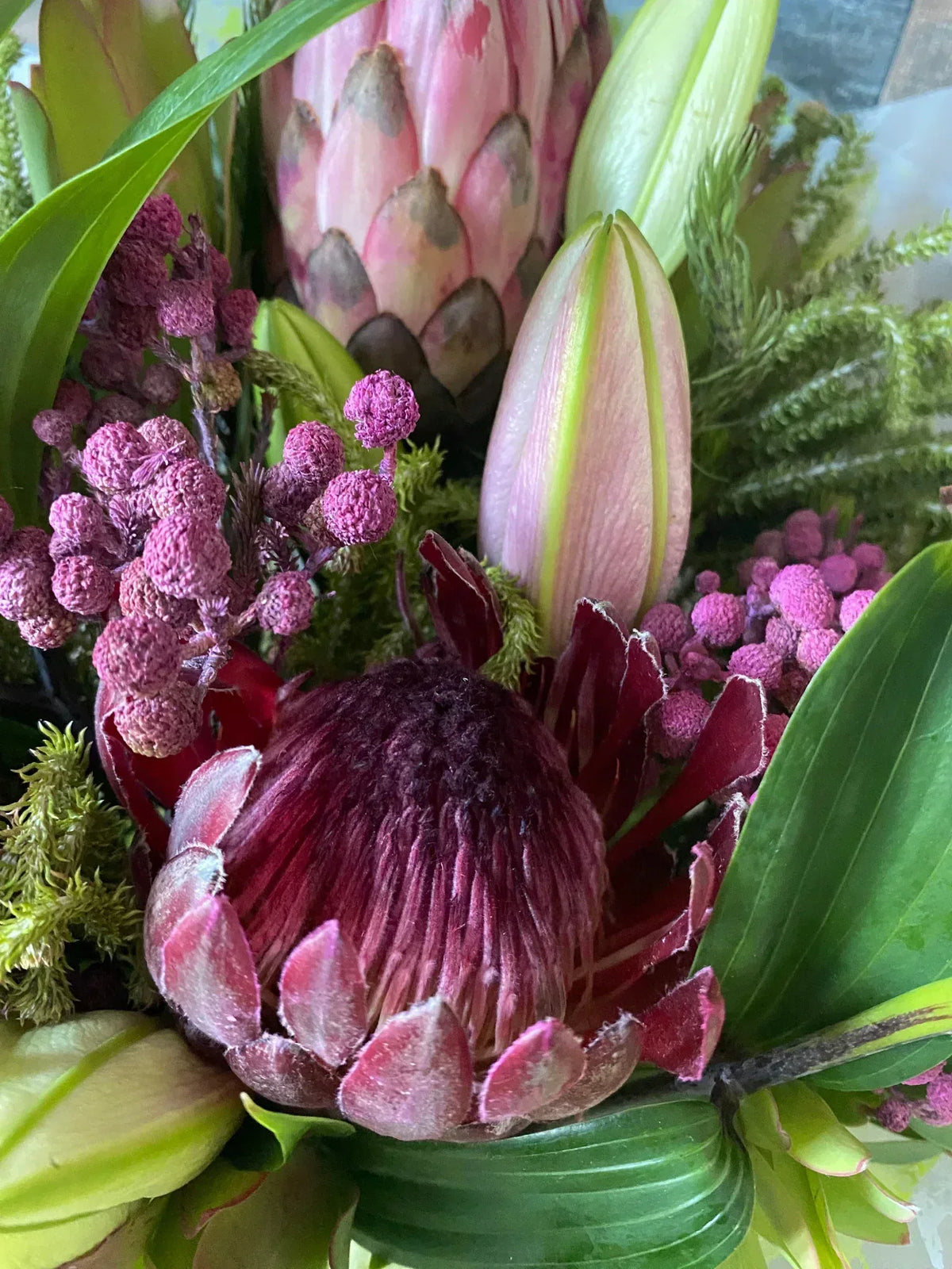 Grand Luxury Purple Bouquet - Stunning Luxury Flower Bouquet - Freshness Flowers