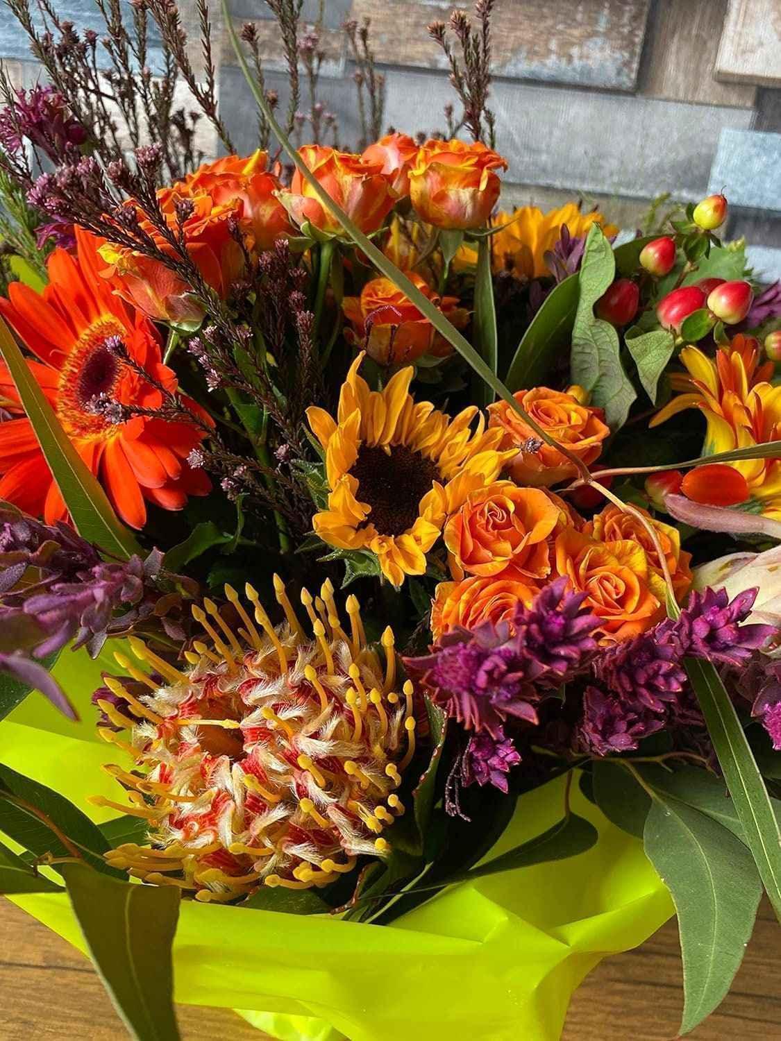 Luxury Flowers Bouquet - Premium Gift for Special Occasions - Freshness Flowers